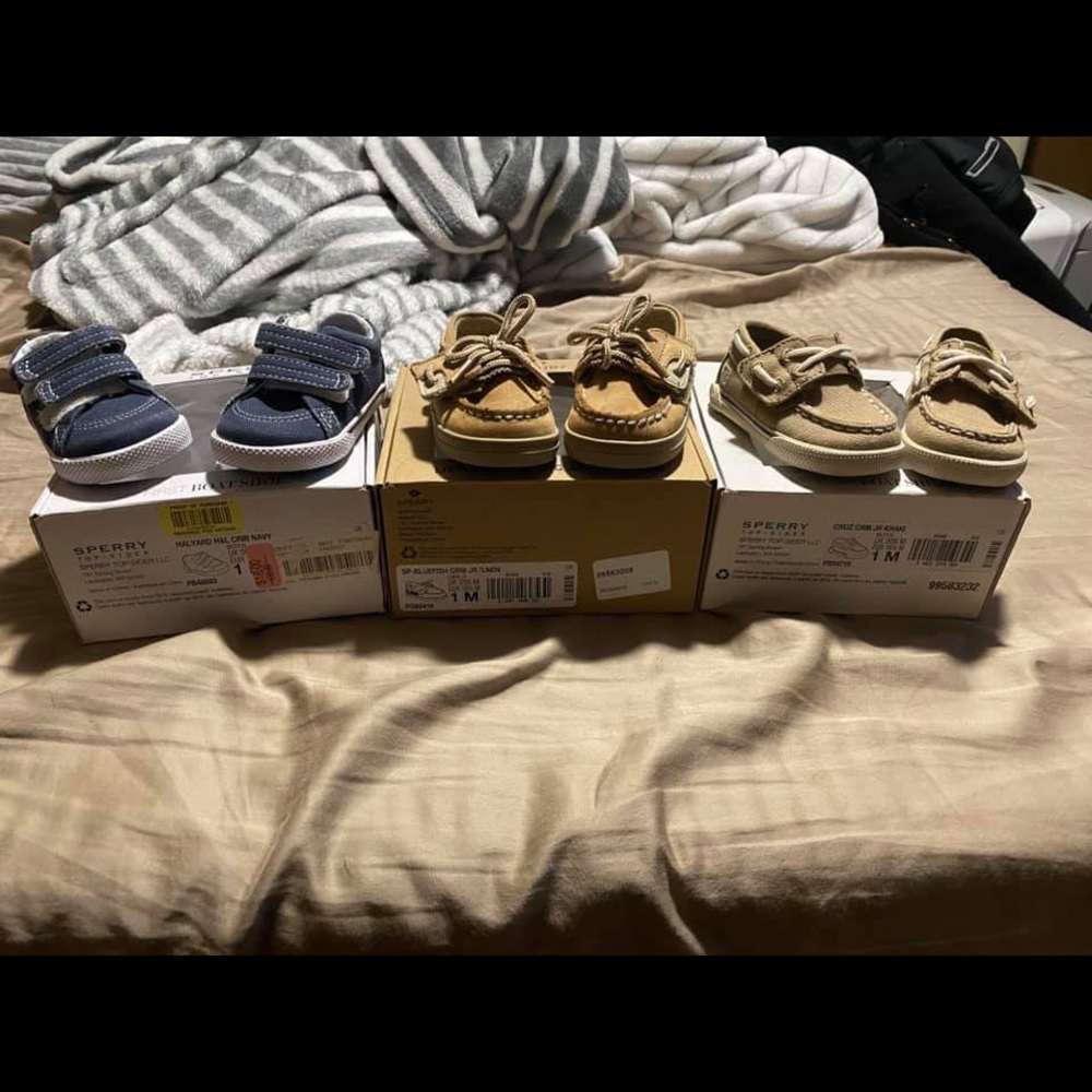 Sperrys worn once